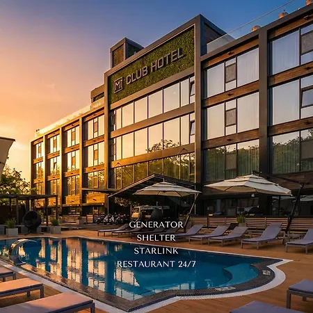 M1 Club Hotel-2